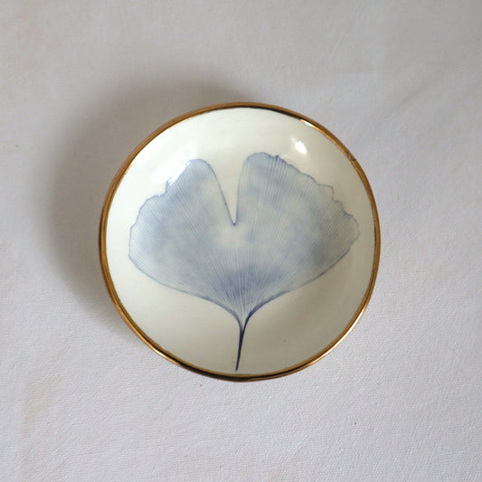 Jewelry Dish with gold detail 4