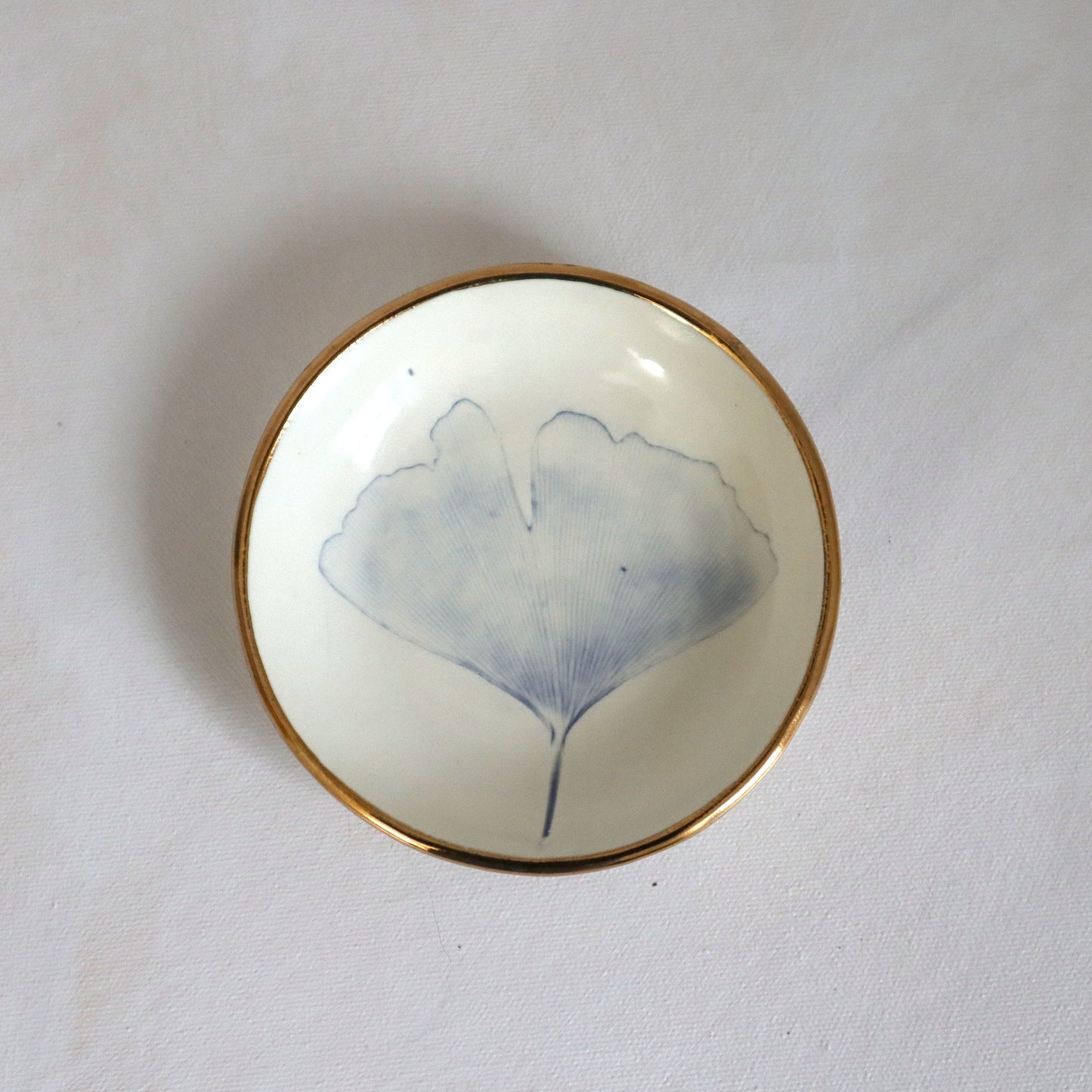 Jewelry Dish with gold detail 5