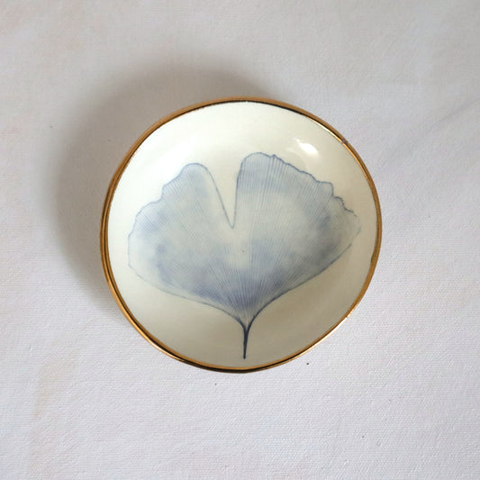 Jewelry Dish with gold detail 8