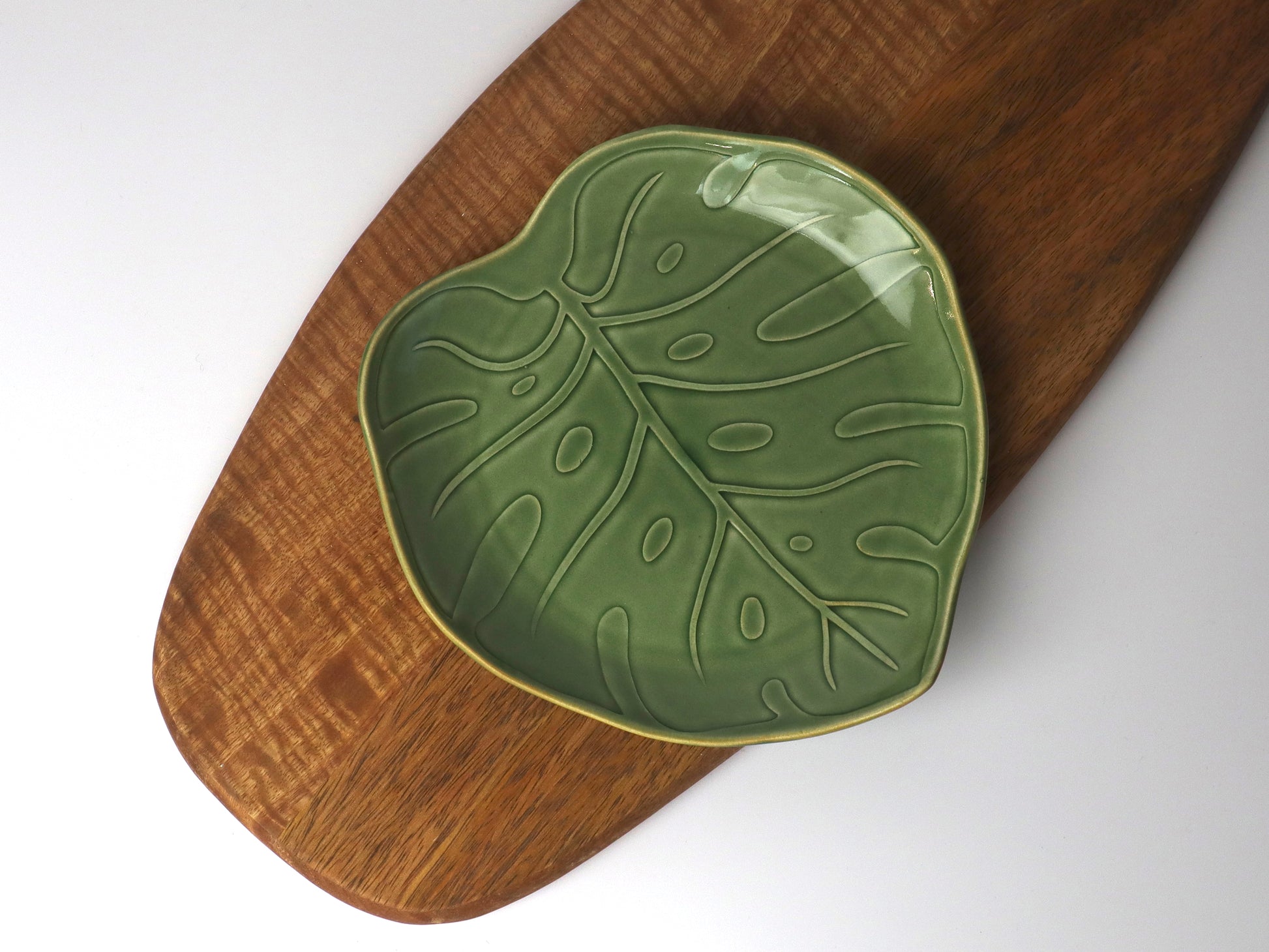 porcelain tray shaped like a monstera leaf